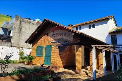 Residencia Con Potencial Comercial y Familiar — foto 2