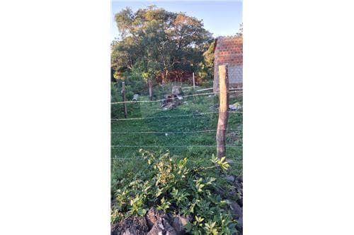 Vendo casa a refaccionar en la ciudad de altos