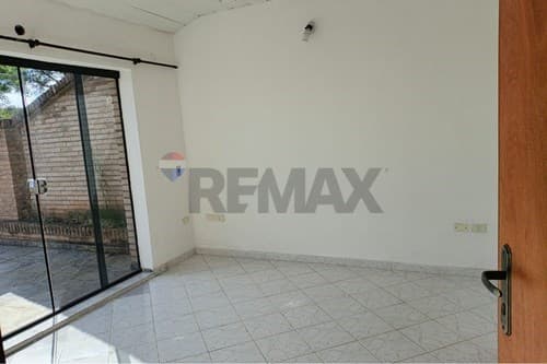 Amplio departamento centro San Lorenzo — foto 5