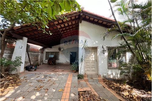 Casa en barrio virgen del huerto — foto principal