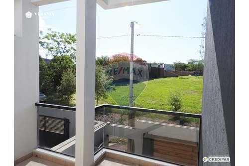 Hermoso duplex a pasos de la u.n.i — foto 5