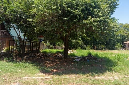 Land for Sale in Villa Elisa Steps Away from Avda. Von Poleski