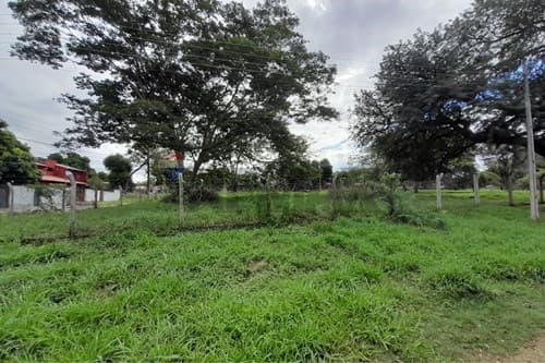 Terrenos en venta en Lambaré z/ puerto pabla!