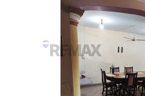Casa en el barrio nazareth — foto 4