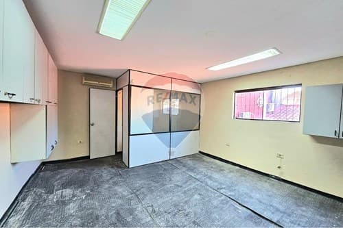 Local comercial o deposito — foto 4