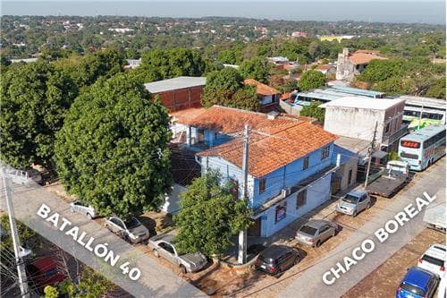 Casa en esquina con salón comercial — foto 4