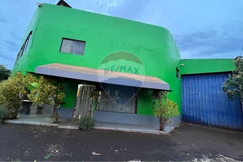 "Depósito con Casa en Barrio Buen Jesús, ¡Ideal!" — foto 2