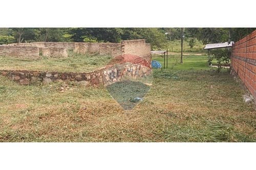Terreno en venta Luque mora kue