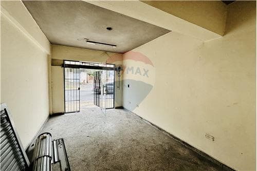 ✨local comercial sobre calle brasil, barrio san roque, foto 4