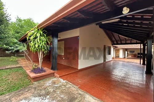 En venta casa ubicada sobre la Avda. Japón — foto 3