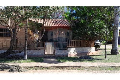 Casa en planta baja - zona conmebol — foto principal