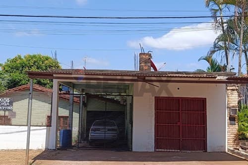 ¡Hogar Ideal en San Roque, en Excelente Ubicación!
