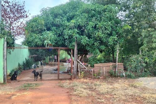 Casa Moderna en Kennedy, Capiatá: 4 Hab, 1 Baño — foto 3