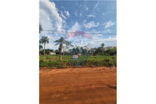 Terreno detras del hospital Nacional — foto 5