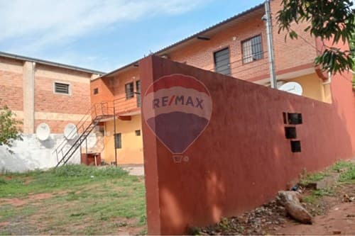 Propiedad con 5 departamento -Ñemby — foto 3