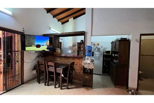 Casa en venta – Barrio Mbocayaty, Asunción — foto 4