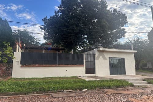 Casa de 2 dormitorios con Salón Comercial, foto 1