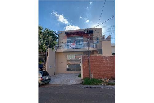 📣se alquila local comercial en planta baja, a media cuadra de molas lópez en barrio santisima Trinidad‼ — foto 3