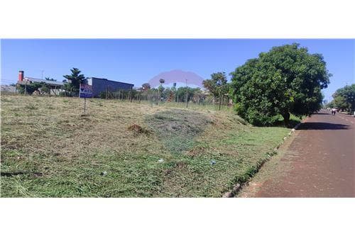 Terreno en esquina de 420 m2 en hohenau, foto 2