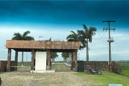 En venta terreno en arroyo y esteros