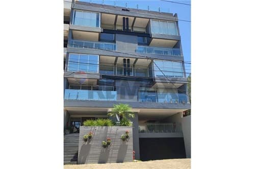 Departamento sobre primer presidente mburuku — foto 2