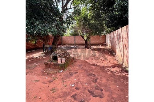 Renovated Home with a Spacious Backyard in Itauguá, foto 2