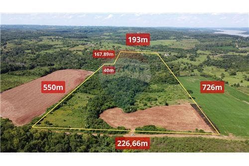 Dos terrenos en venta de calle a calle con Arroyo