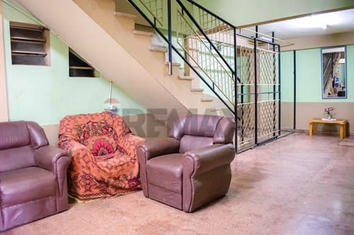 Propiedad comercial sobre acceso sur — foto 4