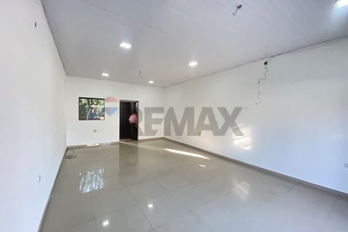 Salón comercial, Villa Elisa alto tránsito, foto 4