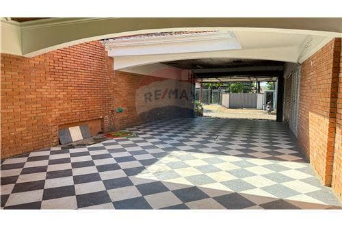 En venta residencia zona centenario — foto 2