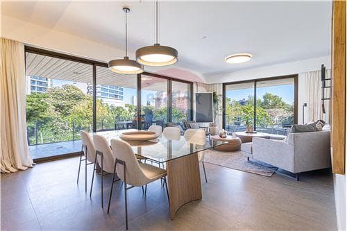 Departamento de 3 suites y 3 cocheras en casa m