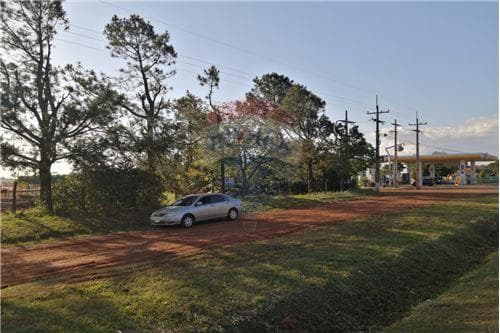 Propiedad sobre ruta sexta con 33 m de frente!, foto 2