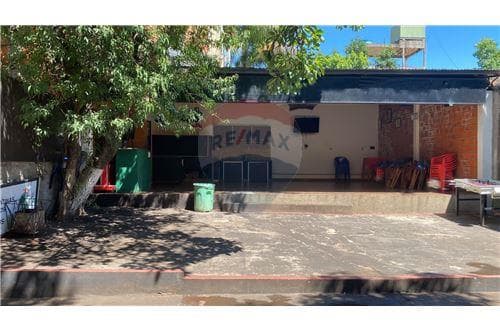 ¡En venta local comercial céntrico!