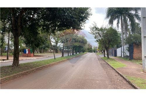 Terreno frente al colegio Politecnico — foto 2