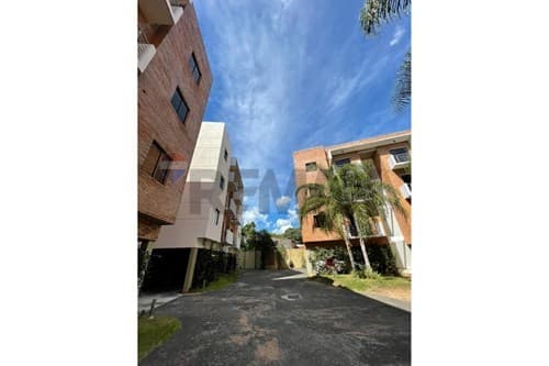 Dpto de 2 dorm + A. serv y cochera Las Mercedes — foto 5