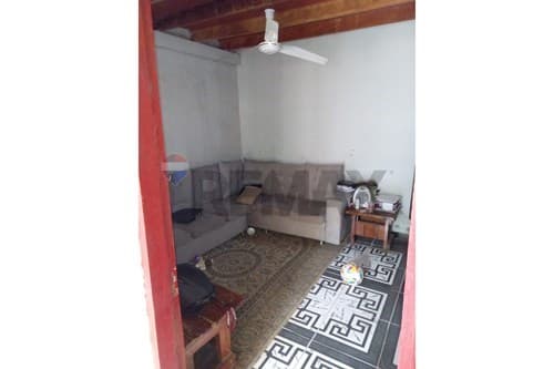 Amplia casa en venta, Loma pyta, foto 5