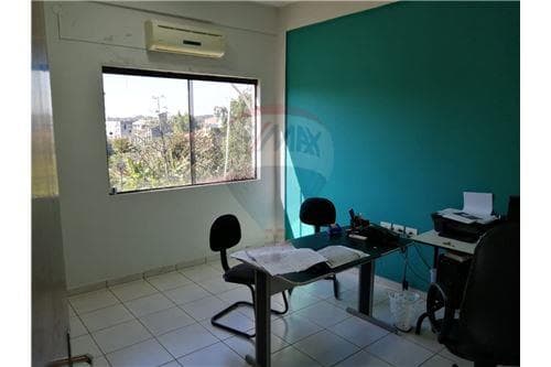 Local comercial en Oficinas Chic, Encarnación — foto 3