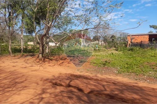 ¡Terreno Esquinero en Capiatá! Inversión Ideal
