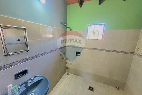 Amplia Casa en Lambaré — foto 4