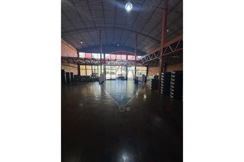 ¡Estratégica Propiedad Comercial en Alquiler! — foto 2