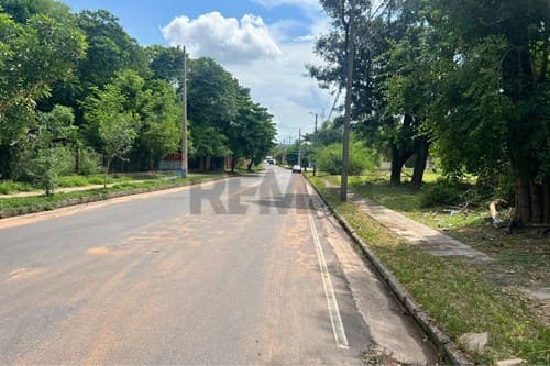 Alquilo Propiedad de 2759 m2 en Asunción