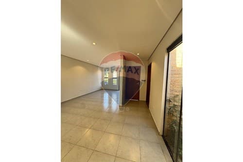 Casa Acogedora en Venta en Luque — foto 2