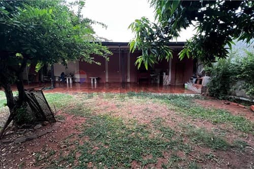 casa en esquina, Centro de Itauguá — foto 5