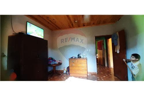Casa en san isidro zona santa rita — foto 2