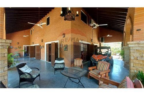 Hermosa Residencia en la ciudad de San Bernardin — foto 2