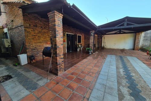 En venta casa en esquina con 4 hab — foto 3