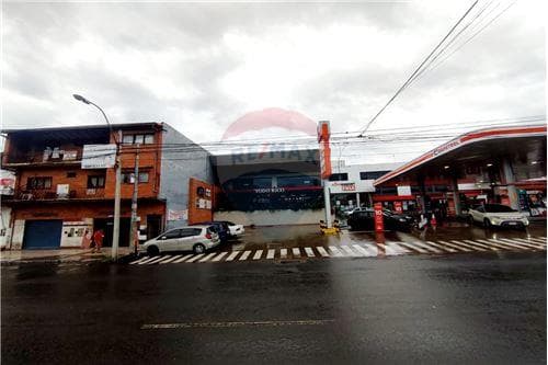 Edificio sobre la avenida eusebio ayala — foto 2