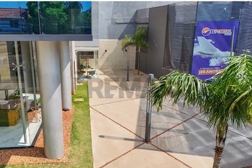 En Venta local comercial en Edif. Trading Park