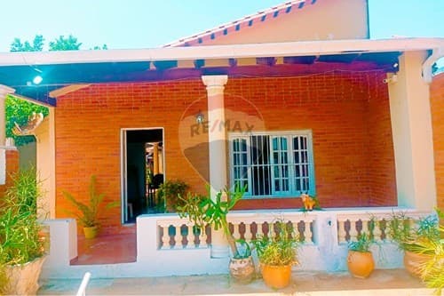 Casa en venta de 300 m² en barrio Jara-Asunción — foto 2