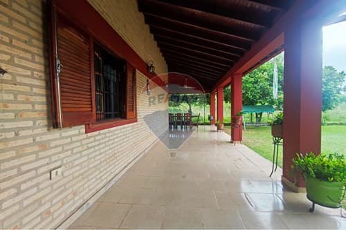 Casa de Verano al lado del arroyo Piribebuy — foto 5